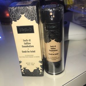 Kat Von D Lock It Foundation